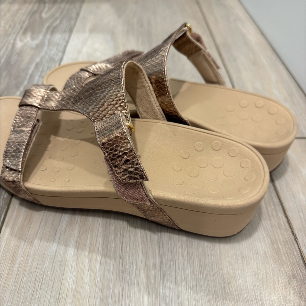 Vionic Pacific Ellie - Women's Platform Slide Sandal - Picture 2 of 4